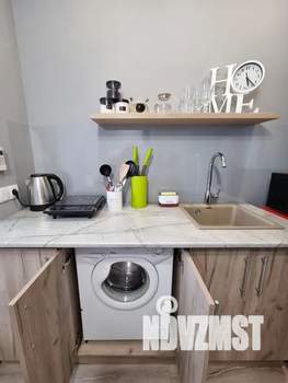 Студия квартира, посуточно, 13м2, 1/9 этаж