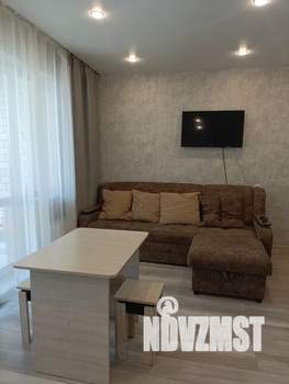 Студия квартира, посуточно, 43м2, 9/17 этаж