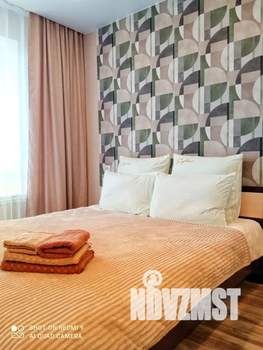 2-к квартира, посуточно, 42м2, 9/18 этаж