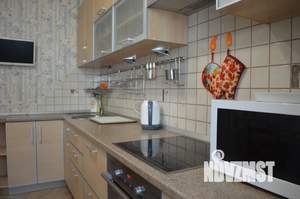 1-к квартира, посуточно, 42м2, 7/10 этаж