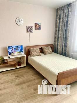 Студия квартира, посуточно, 30м2, 10/24 этаж