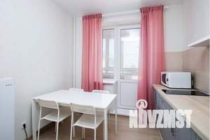 1-к квартира, посуточно, 31м2, 11/25 этаж