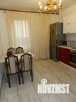 2-к квартира, посуточно, 69м2, 2/25 этаж