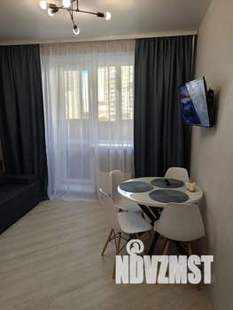 1-к квартира, посуточно, 42м2, 2/17 этаж