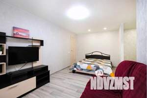 1-к квартира, посуточно, 32м2, 1/5 этаж