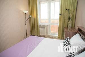 1-к квартира, посуточно, 40м2, 21/25 этаж