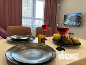 2-к квартира, посуточно, 38м2, 14/27 этаж