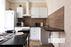 1-к квартира, посуточно, 40м2, 1/1 этаж