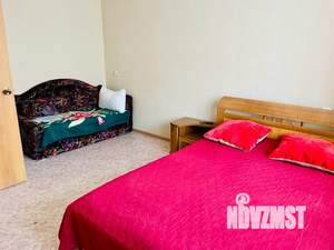 1-к квартира, посуточно, 32м2, 5/10 этаж