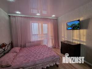 Студия квартира, посуточно, 30м2, 12/17 этаж