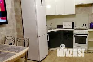 1-к квартира, посуточно, 42м2, 7/15 этаж