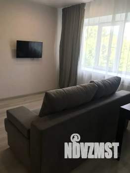 Студия квартира, посуточно, 40м2, 4/5 этаж