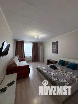 1-к квартира, посуточно, 35м2, 6/18 этаж