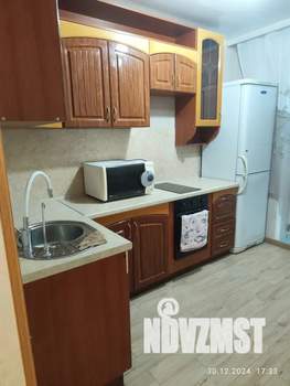 1-к квартира, посуточно, 35м2, 3/10 этаж