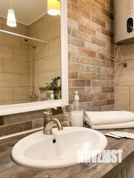 1-к квартира, посуточно, 37м2, 1/1 этаж