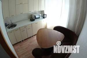 2-к квартира, посуточно, 50м2, 2/5 этаж