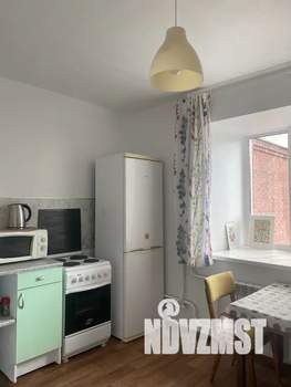 1-к квартира, посуточно, 43м2, 2/18 этаж