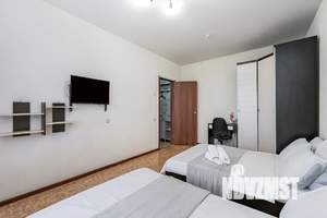 1-к квартира, посуточно, 42м2, 3/10 этаж