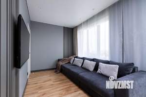 1-к квартира, посуточно, 40м2, 12/18 этаж