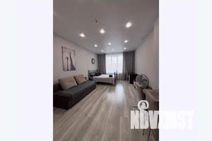 1-к квартира, посуточно, 38м2, 4/18 этаж