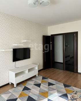 4-к квартира, на длительный срок, 113м2, 8/10 этаж