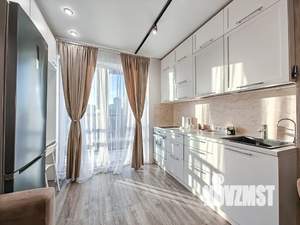 2-к квартира, посуточно, 61м2, 10/18 этаж