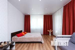 1-к квартира, посуточно, 42м2, 4/25 этаж