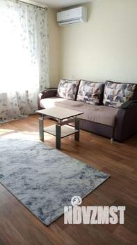 Студия квартира, на длительный срок, 33м2, 4/10 этаж