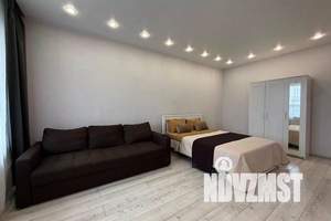 1-к квартира, посуточно, 40м2, 2/17 этаж