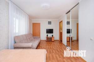 1-к квартира, посуточно, 35м2, 4/5 этаж