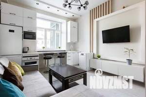 3-к квартира, посуточно, 52м2, 1/1 этаж