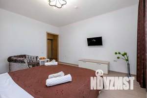 1-к квартира, посуточно, 40м2, 10/19 этаж