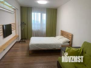 1-к квартира, посуточно, 42м2, 20/25 этаж
