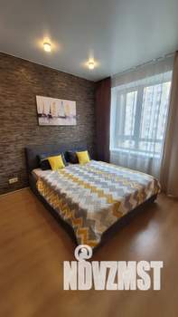 Студия квартира, посуточно, 37м2, 6/25 этаж