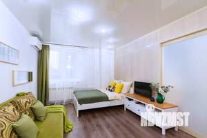 1-к квартира, посуточно, 40м2, 2/16 этаж