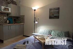 Студия квартира, посуточно, 14м2, 1/5 этаж