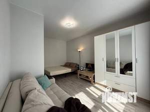 1-к квартира, посуточно, 35м2, 7/17 этаж