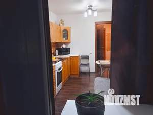 1-к квартира, посуточно, 38м2, 4/10 этаж