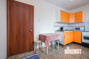 1-к квартира, посуточно, 38м2, 1/1 этаж