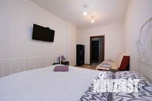 1-к квартира, посуточно, 44м2, 4/27 этаж