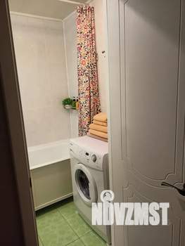 1-к квартира, посуточно, 40м2, 4/9 этаж