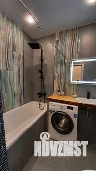 Студия квартира, посуточно, 35м2, 17/25 этаж