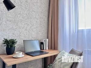 Студия квартира, посуточно, 40м2, 21/25 этаж