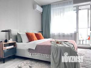 Студия квартира, посуточно, 45м2, 13/25 этаж