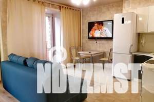 1-к квартира, посуточно, 42м2, 7/15 этаж