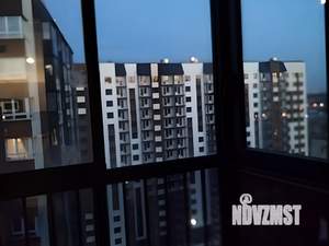 Студия квартира, посуточно, 37м2, 15/17 этаж