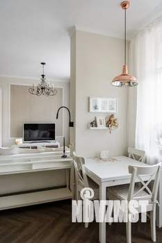 Студия квартира, посуточно, 44м2, 3/17 этаж