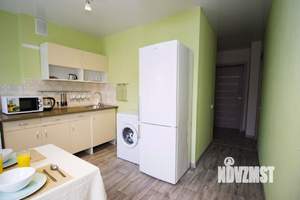 3-к квартира, посуточно, 64м2, 1/1 этаж