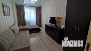 1-к квартира, посуточно, 42м2, 12/25 этаж