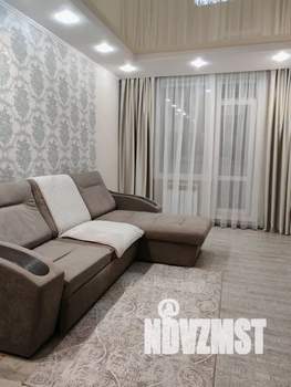 2-к квартира, посуточно, 60м2, 4/18 этаж